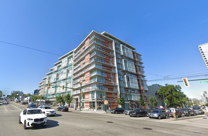 180 E 2nd Avenue 808 — photo 1