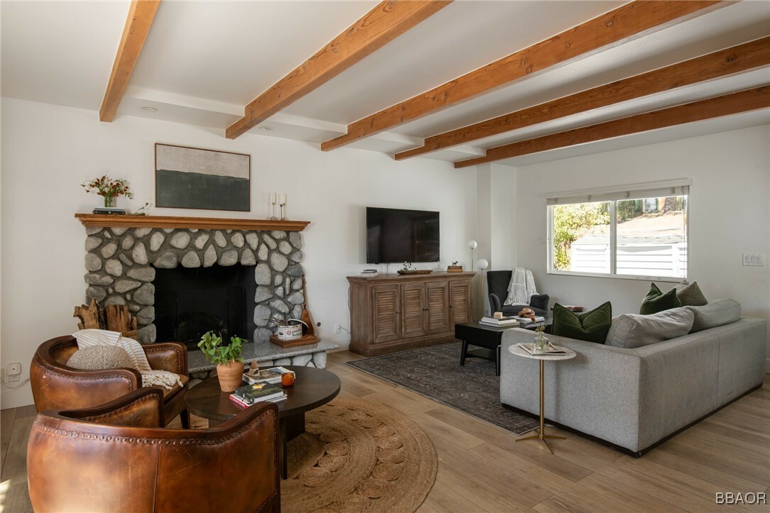 Property Photo:  231 Crest Circle Street  CA 92352 