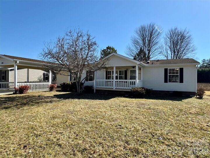 Property Photo: 436 Riverwind Drive NC 28739