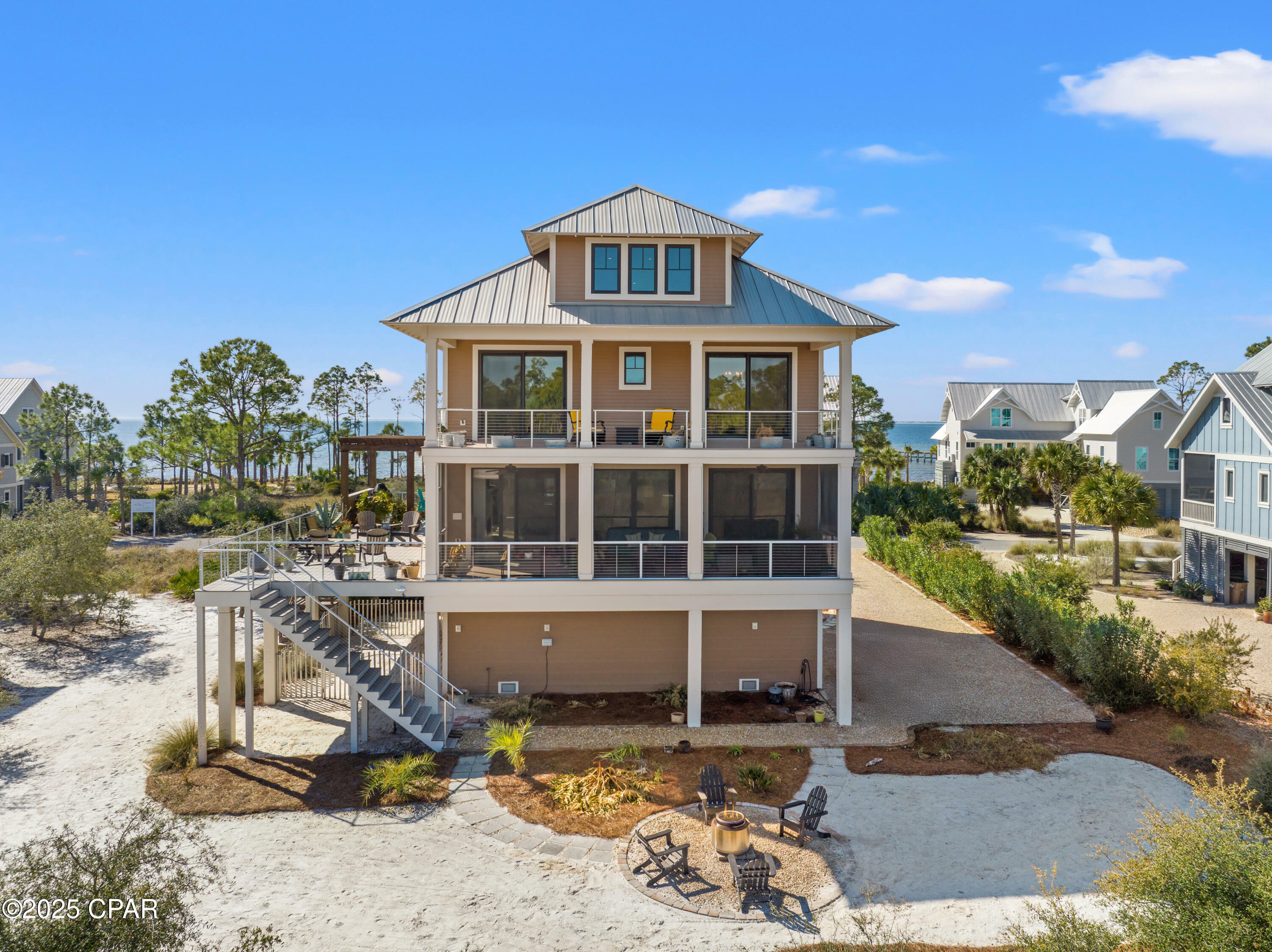 Property Photo: 510 Windmark Way FL 32456