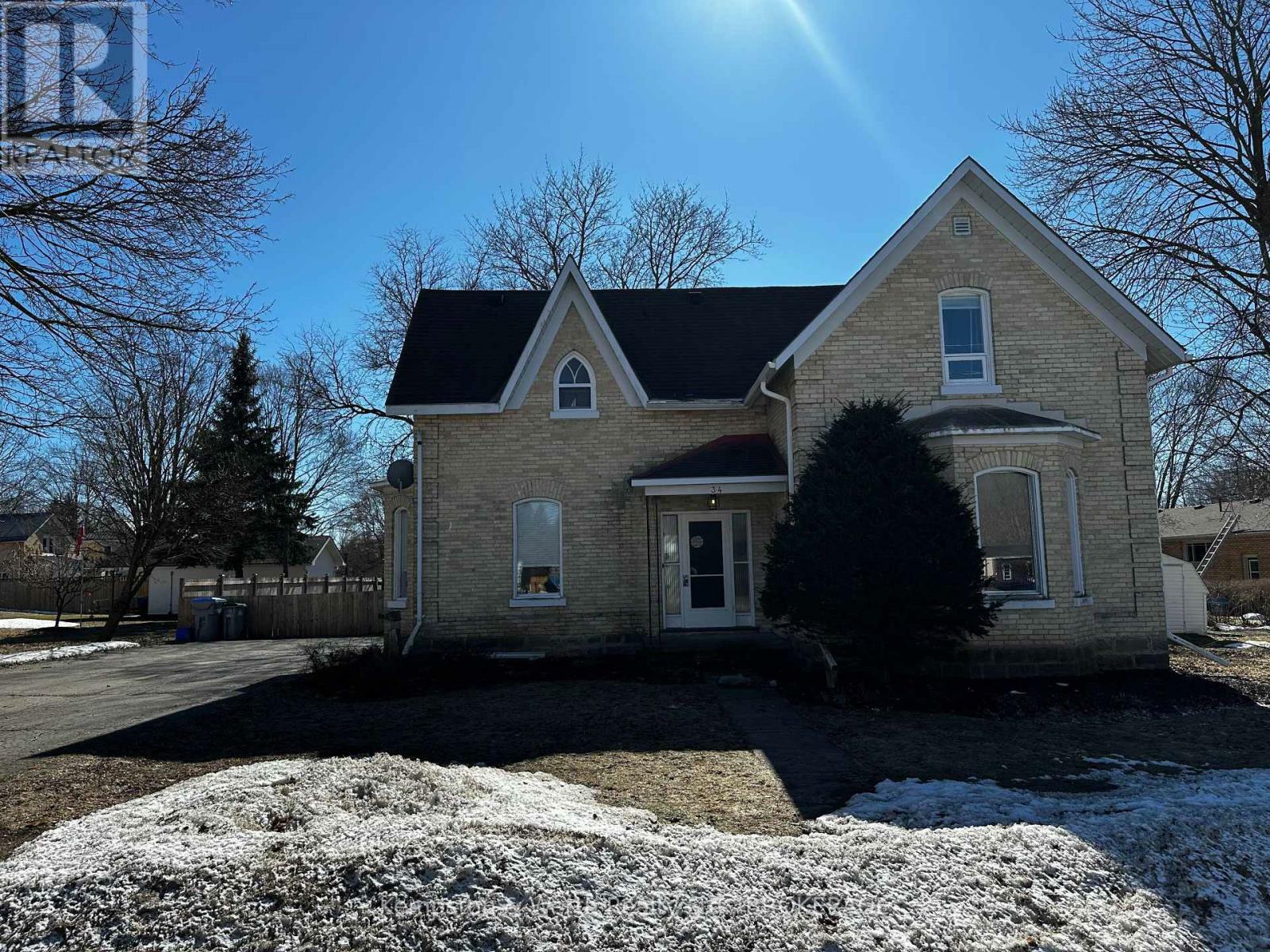 Property Photo: 34 Queen Street West ON N0G 1H0