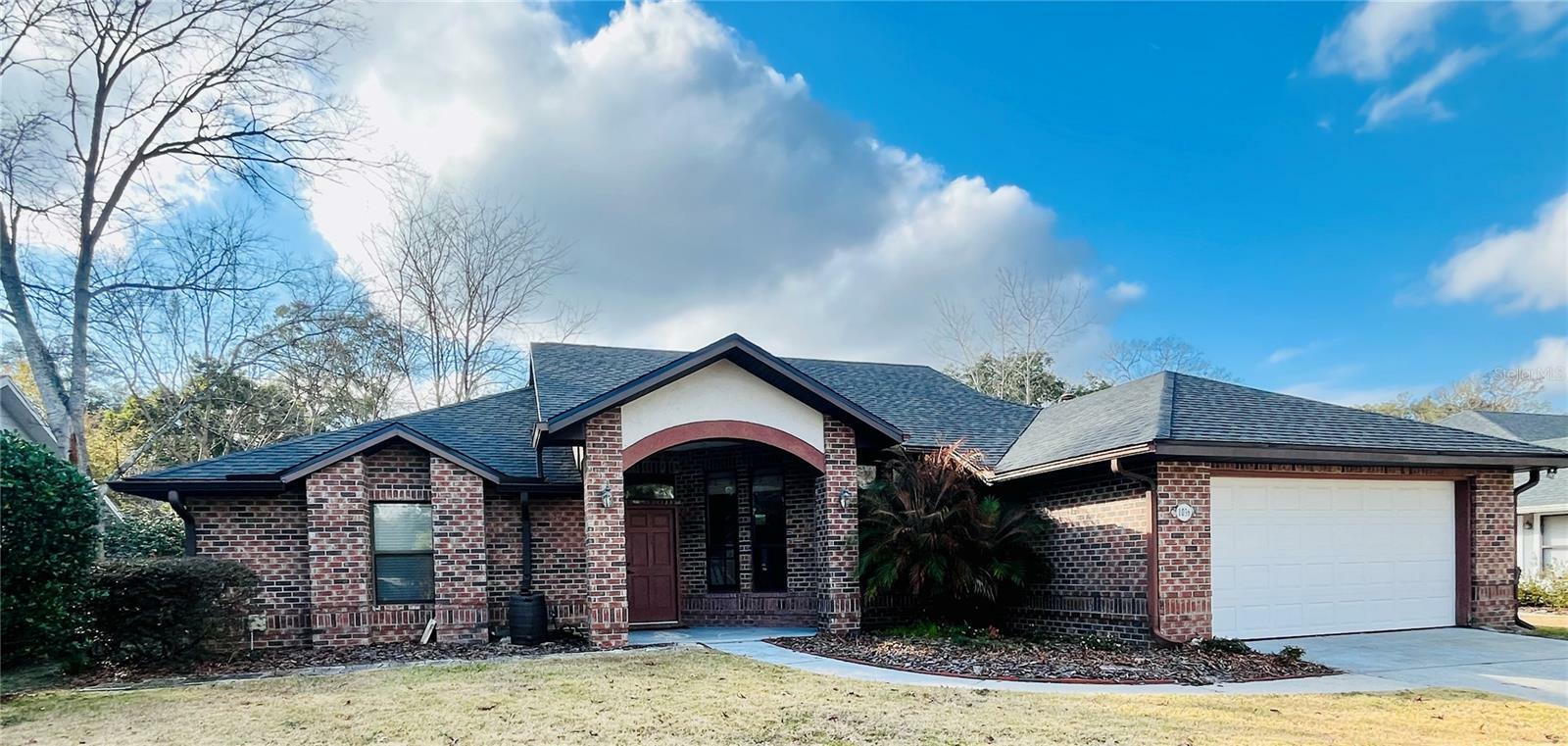 Property Photo: 1036 SW 81st Drive FL 32607