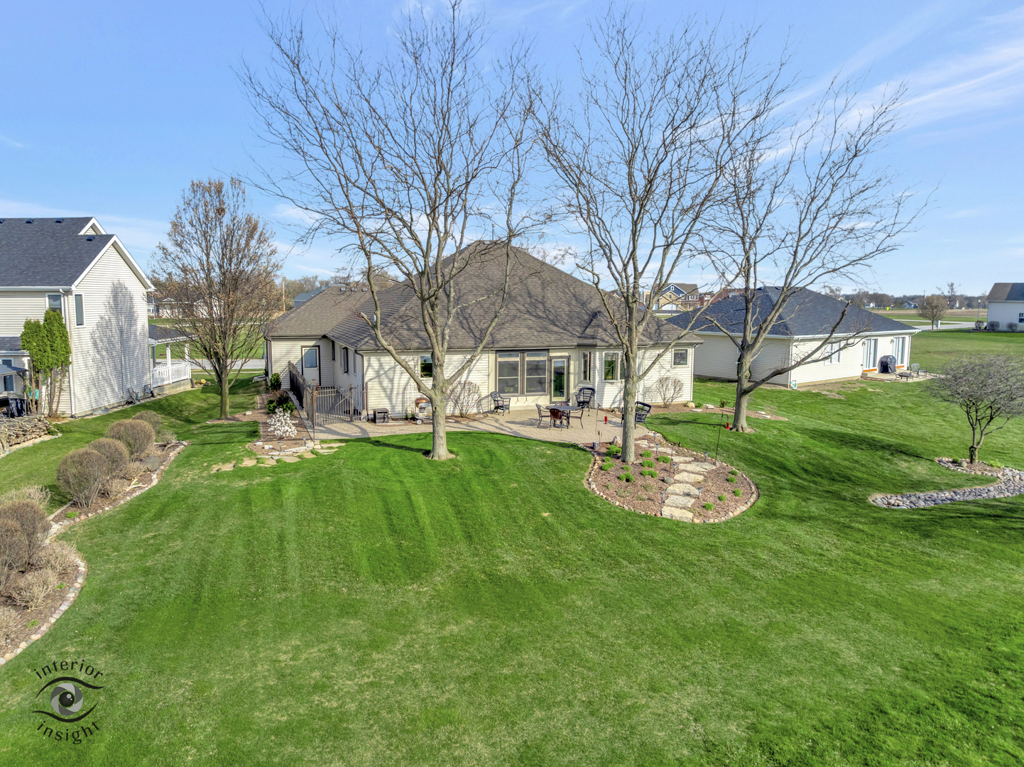 Property Photo: 1401 Rolling Pass IL 60401