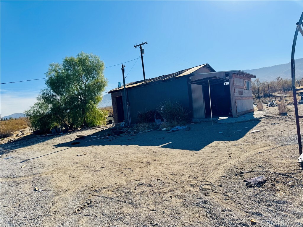 Property Photo:  31633 Azurite Road  CA 92356 