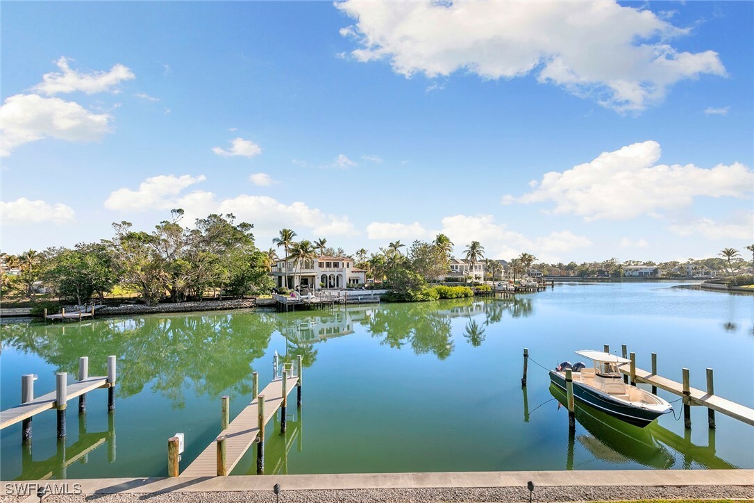 Property Photo:  1910 Gulf Shore Boulevard N 212  FL 34102 