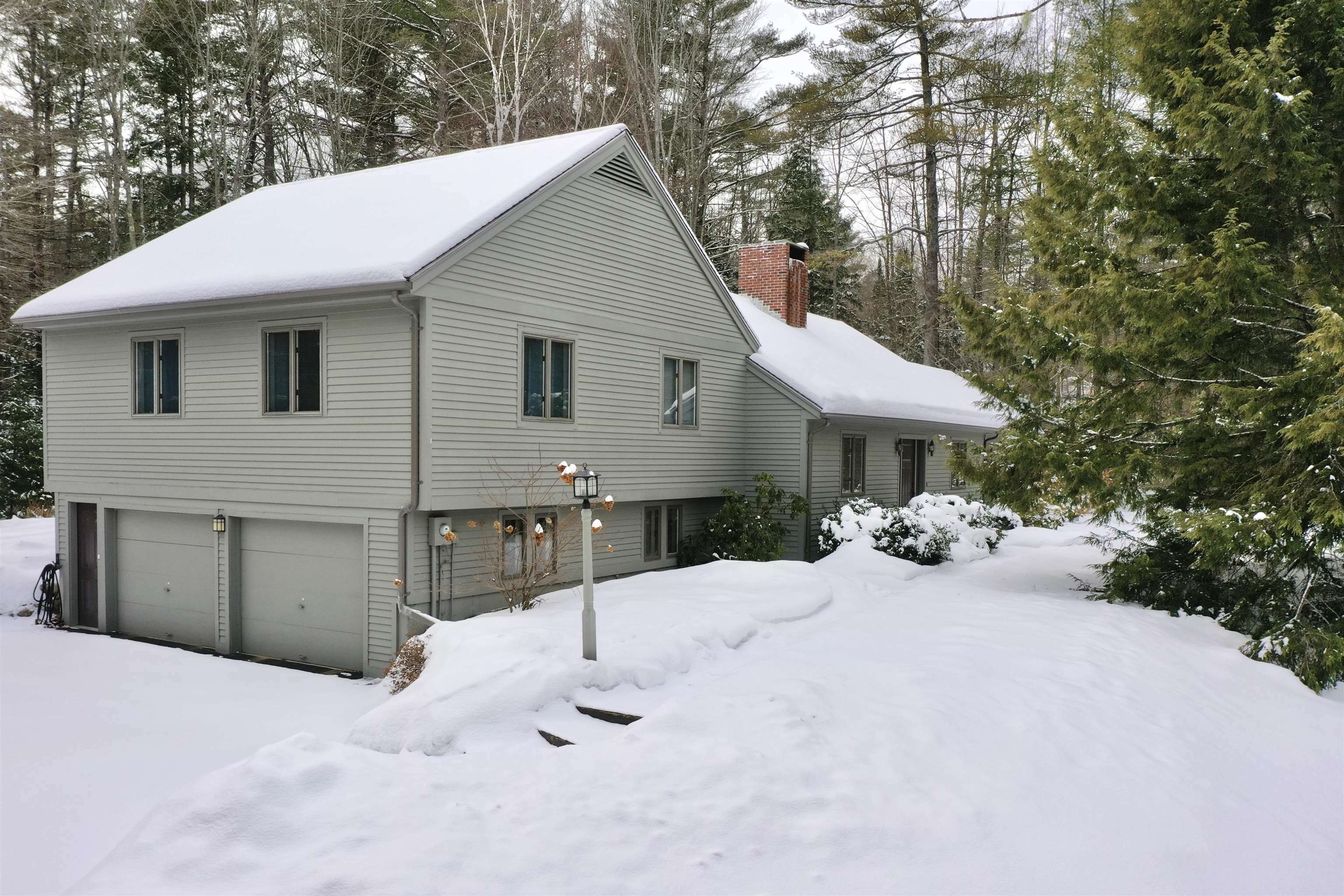 Property Photo:  209 Fairway Lane  NH 03257 