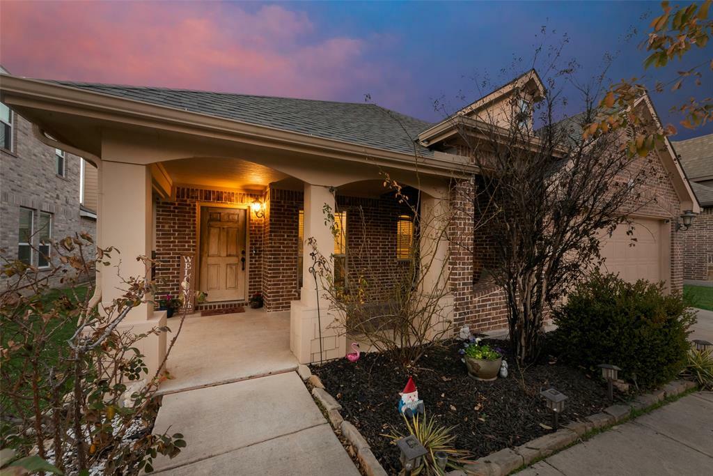 Property Photo:  1104 Barn Owl Drive  TX 75068 