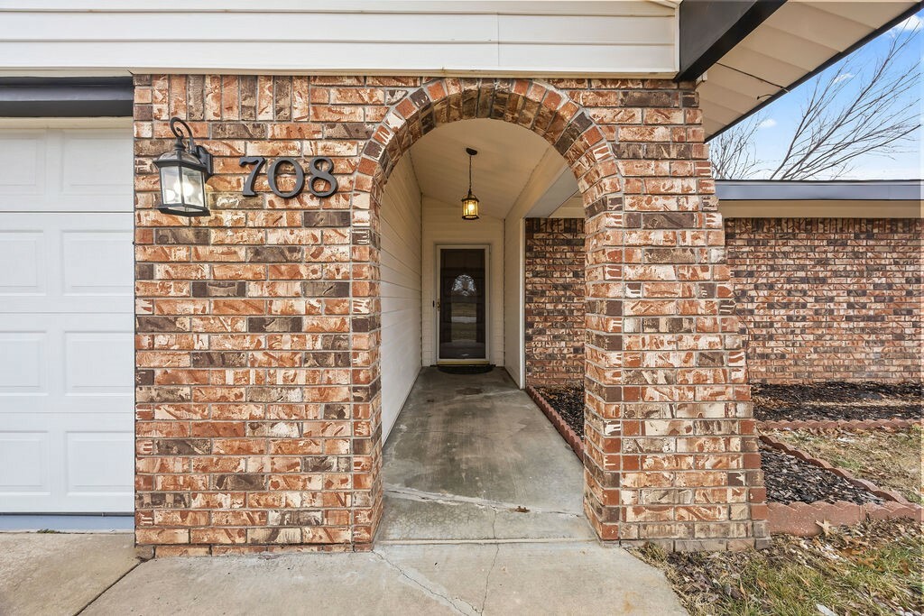 Property Photo:  708 S 19th Street  AR 72758 