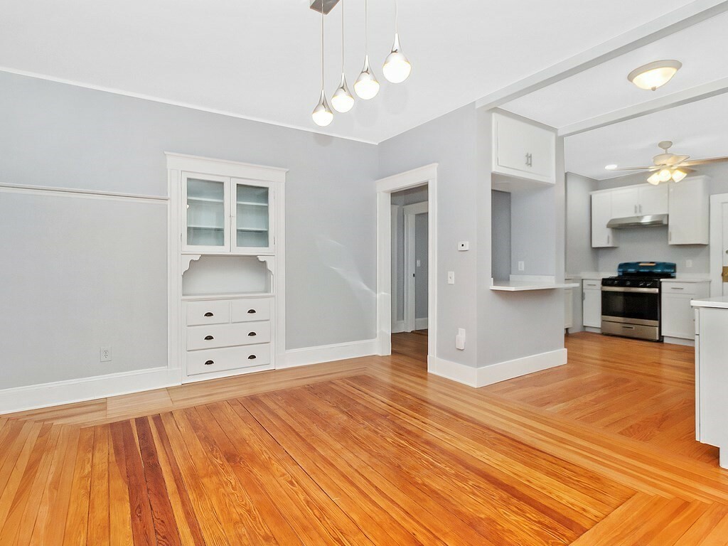 Property Photo:  81-83 Union St 1  MA 02472 