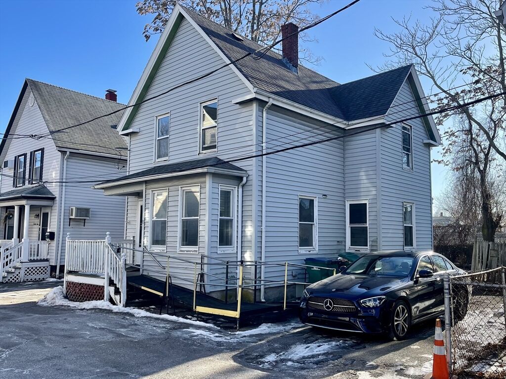 Property Photo:  19 Chester Pl  MA 01904 