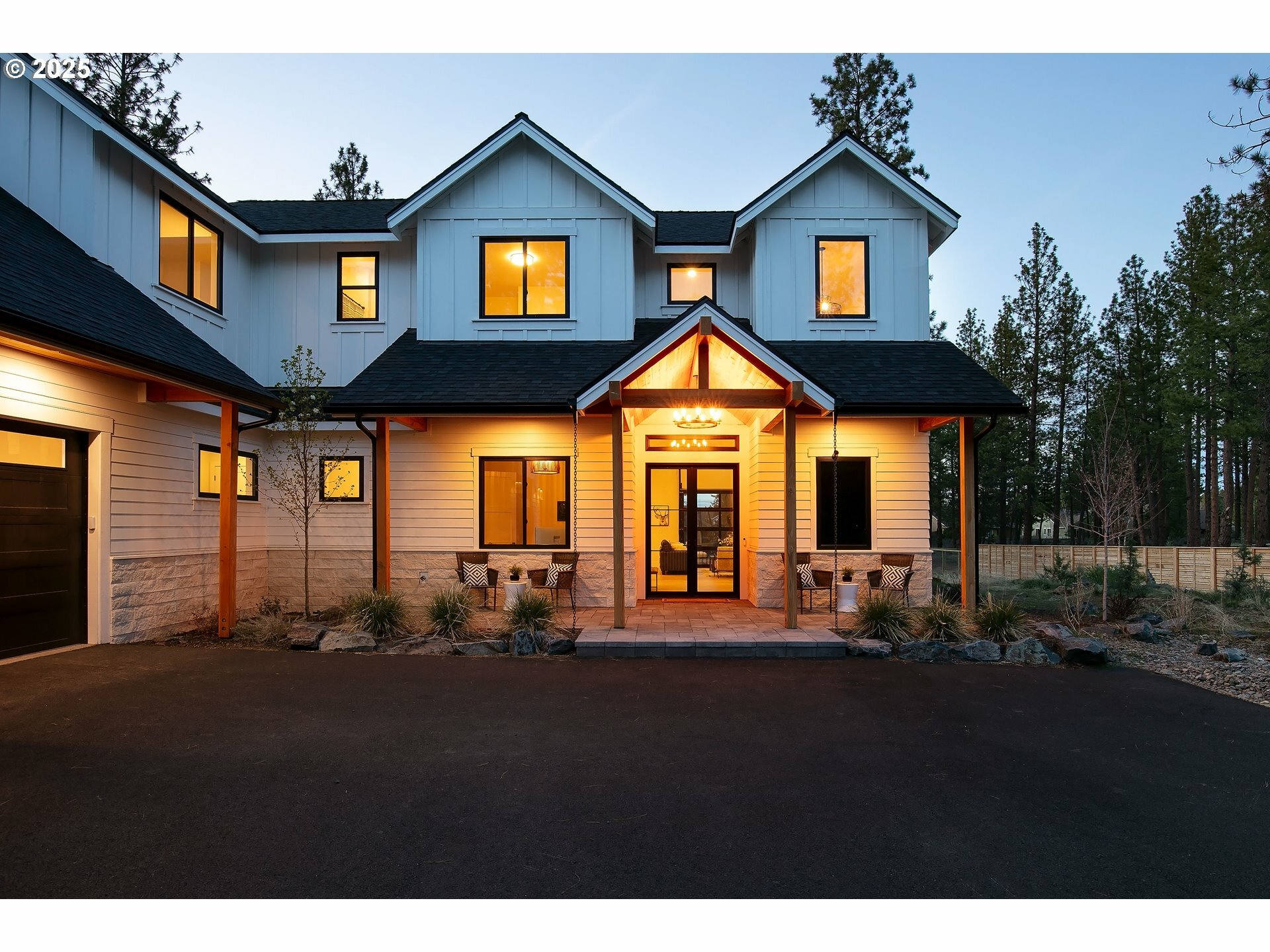 Property Photo: 19550 Buck Canyon Rd OR 97702