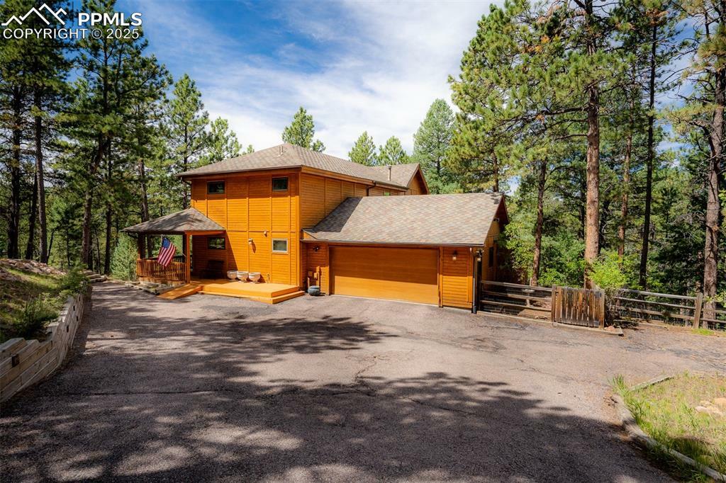 Property Photo:  1020 Kings Crown Road  CO 80863 