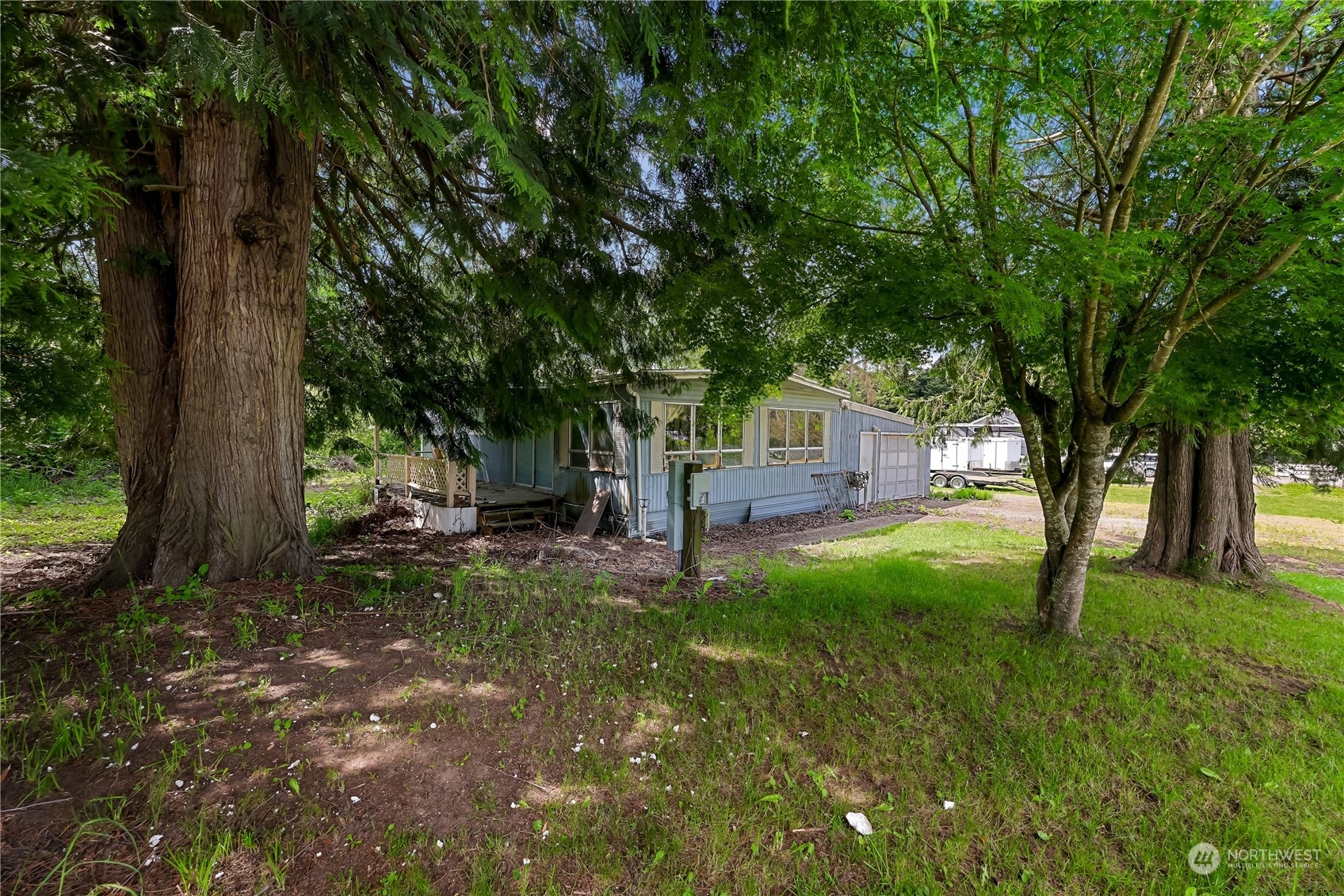 Property Photo:  3503  McAlpine  WA 98225 