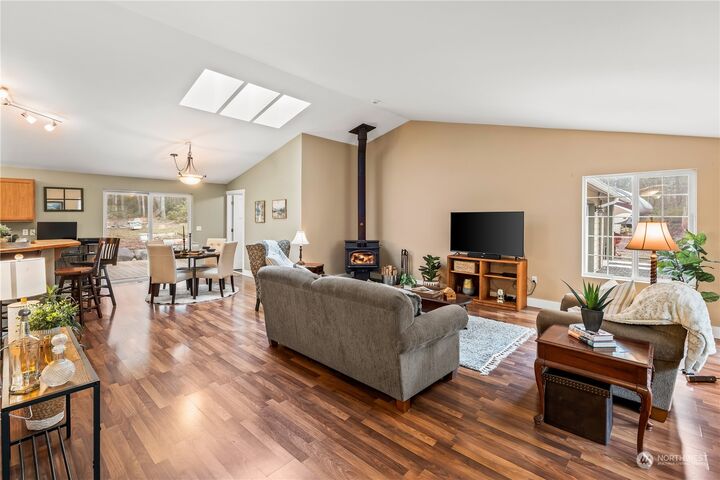 Property Photo: 13911 180th Avenue NW WA 98329