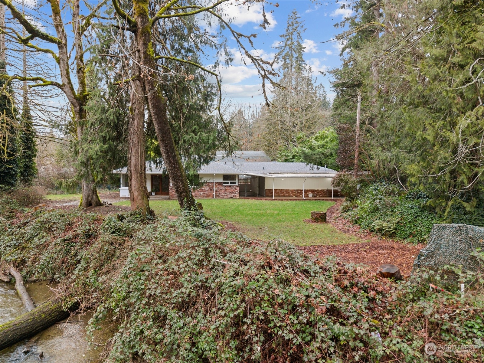 Property Photo: 2922 Northlake Way NW WA 98312