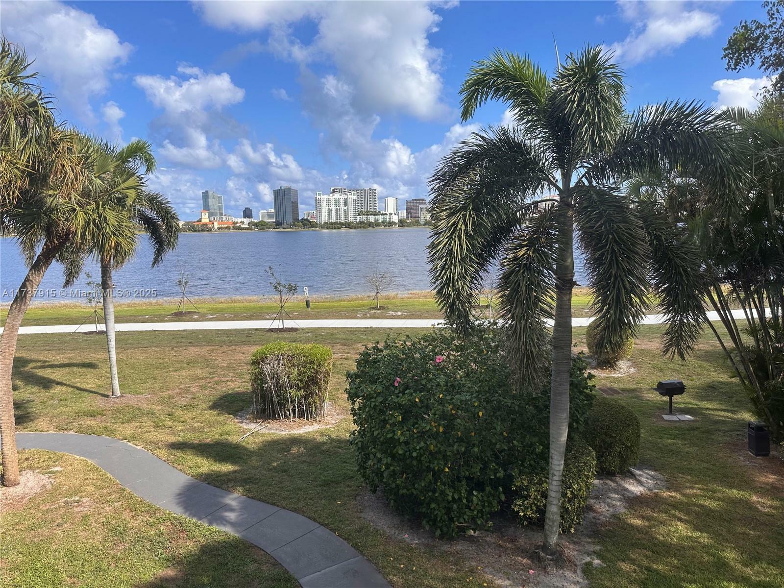 Property Photo:  752 Executive Center Dr 37  FL 33401 