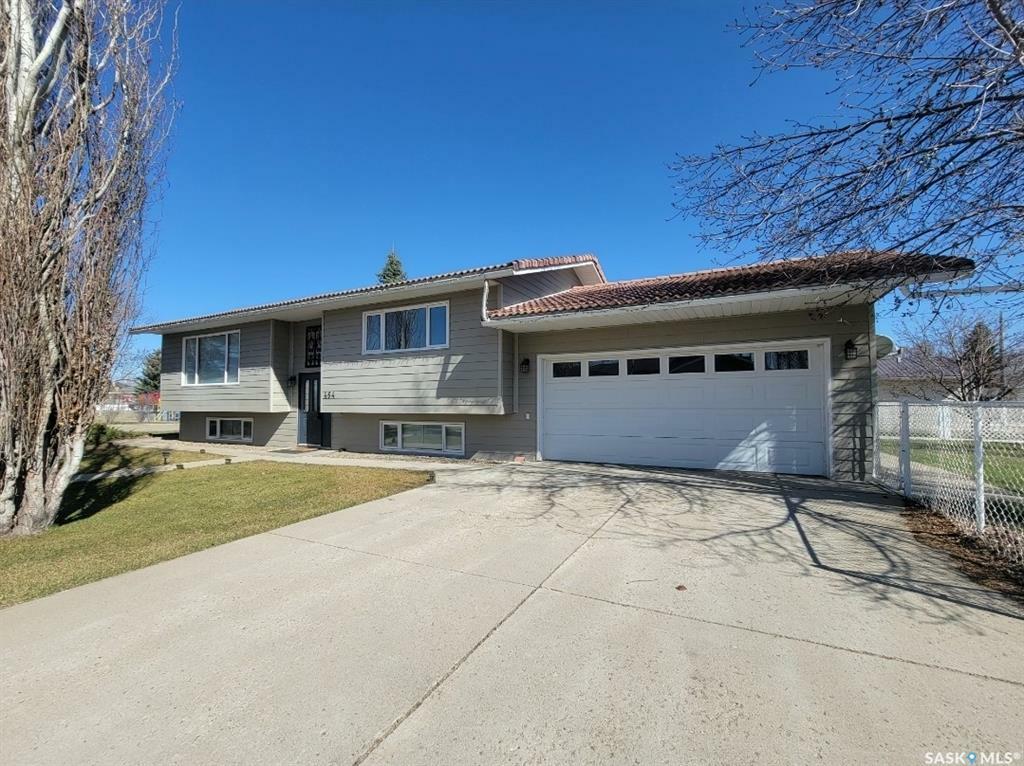 464 5th Avenue W  Unity SK S0K 4L0 photo