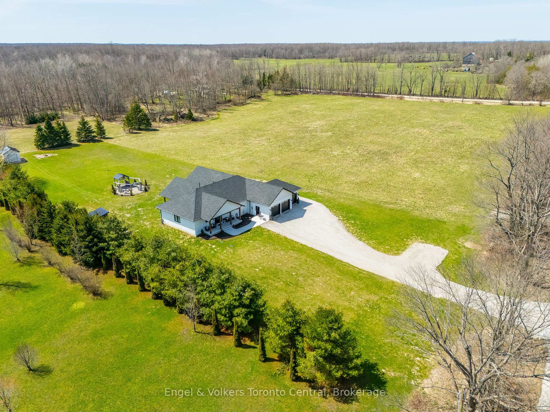 Property Photo: 462428 Concession 24 Road ON N0H 2T0
