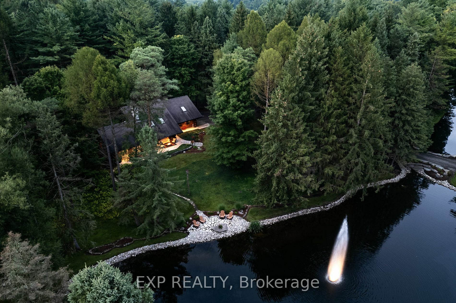 Photo de la propriété:  10608 Longwoods Rd  ON N0L 1E0 