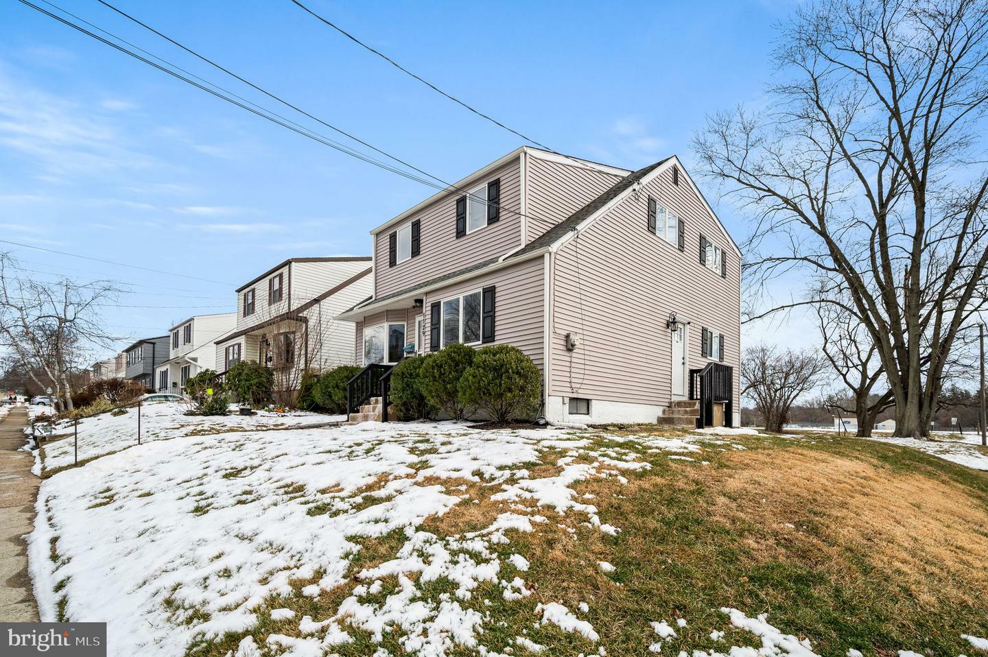 Property Photo:  1129 Hall Avenue  PA 19001 