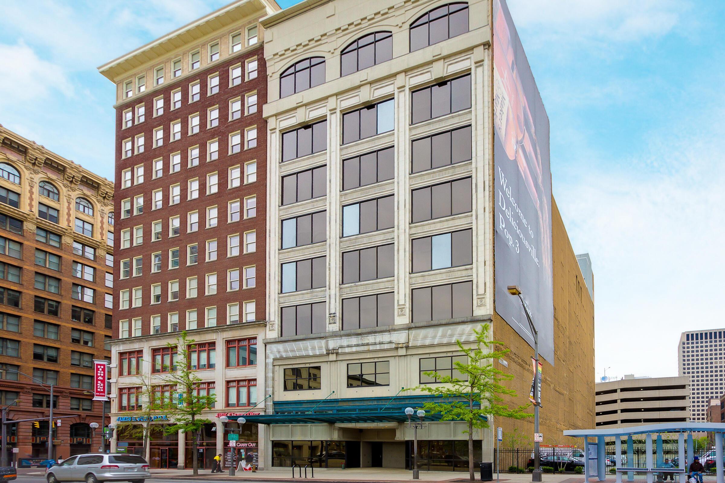 Property Photo: 106 N High Street OH 43215