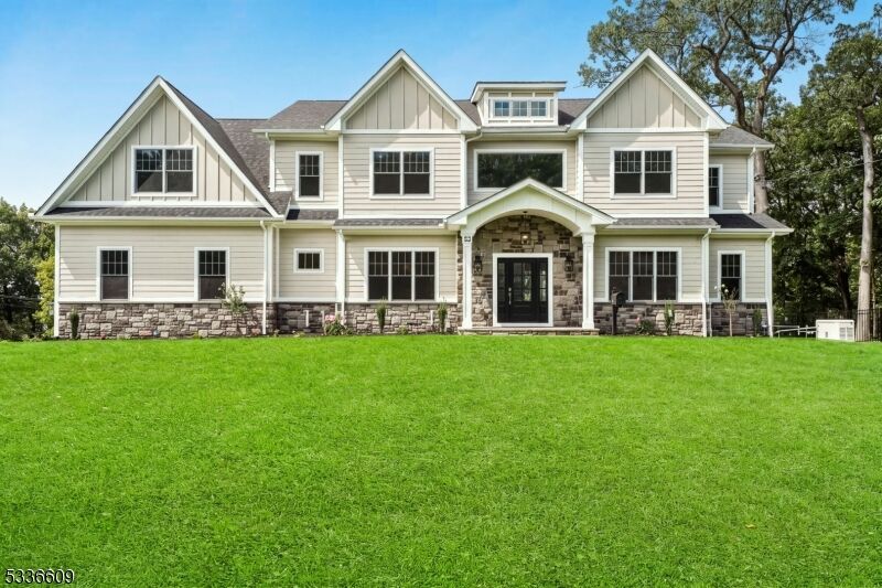 Property Photo:  53 Rockledge Dr  NJ 07039 