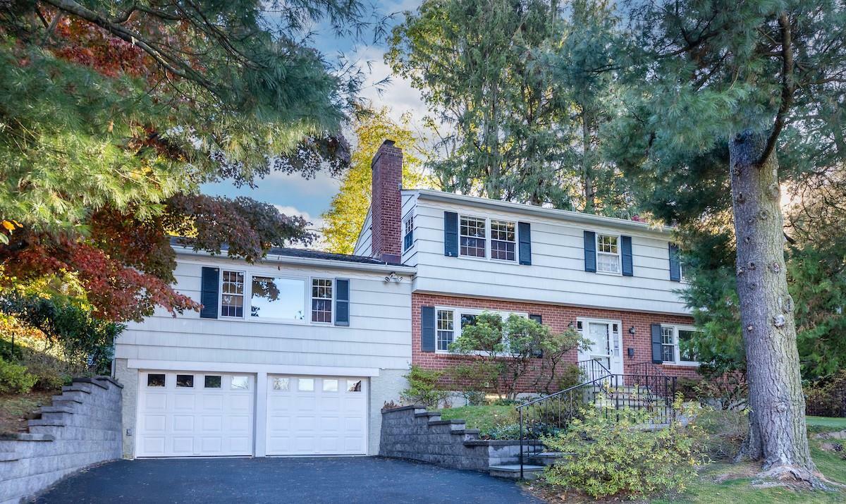 Property Photo:  42 Windsor Road  NY 10706 