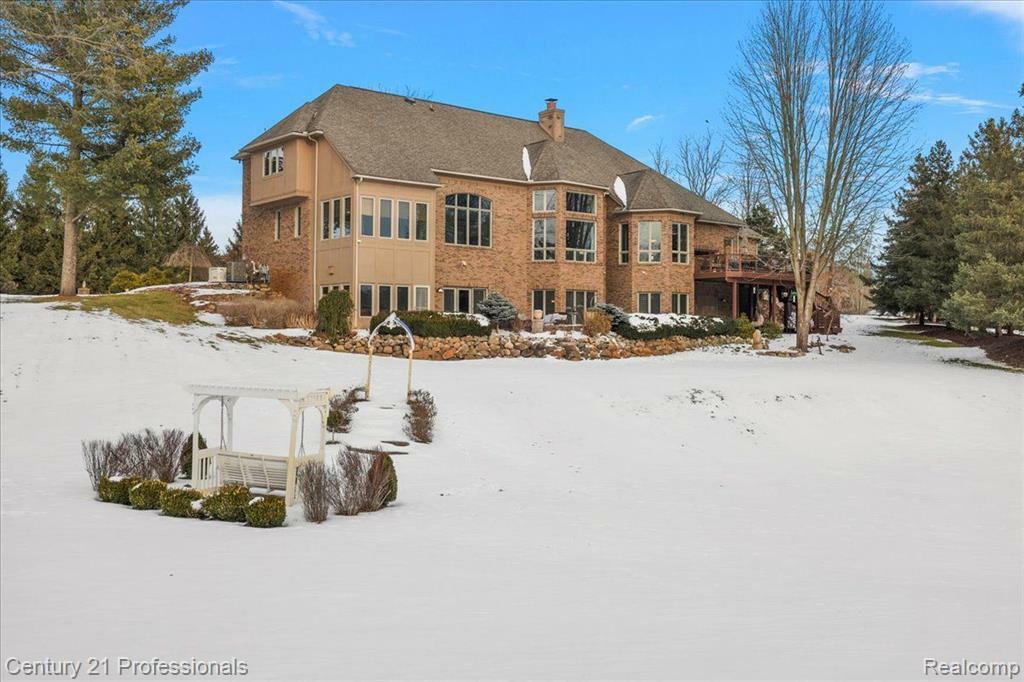 Property Photo:  8309 High Meadow Trail  MI 48348 4385 