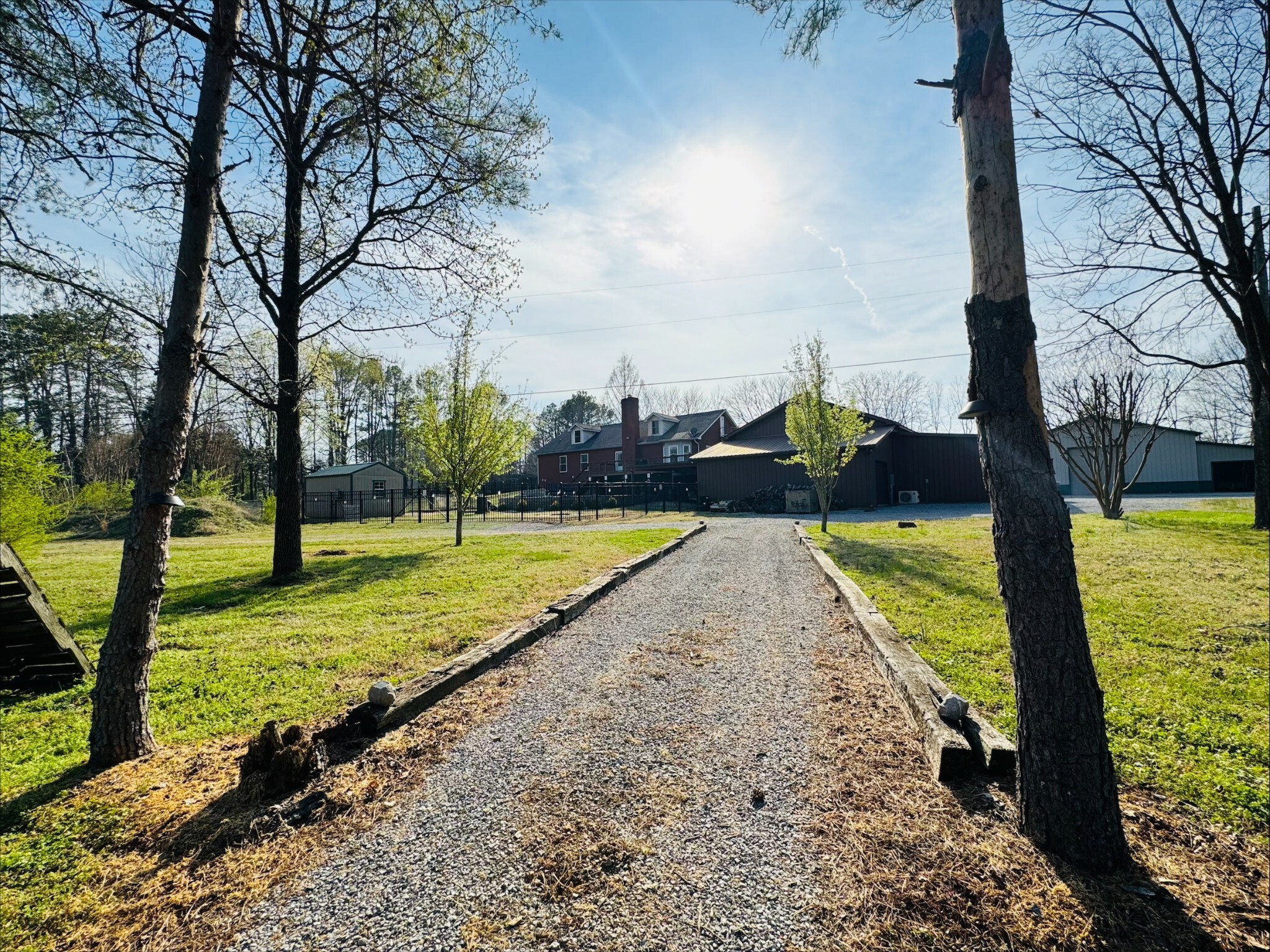 Property Photo: 831 Osborne Ln TN 37130