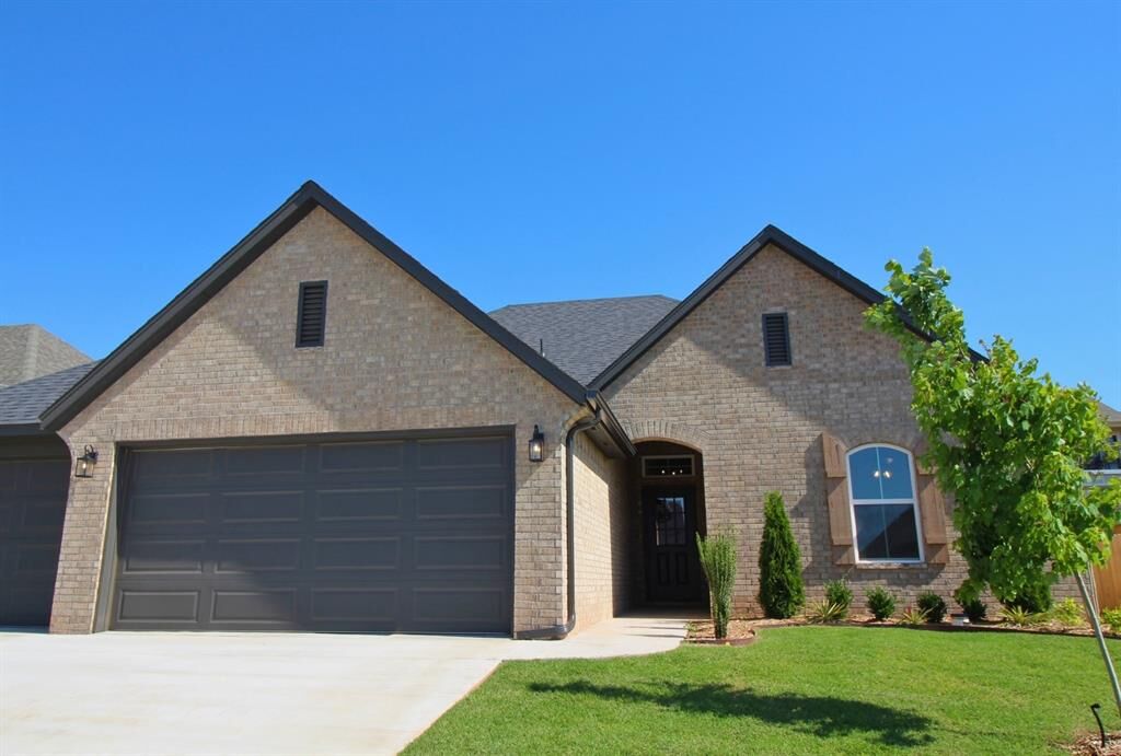 Property Photo: 6125 Frankie Lynn Lane OK 73034
