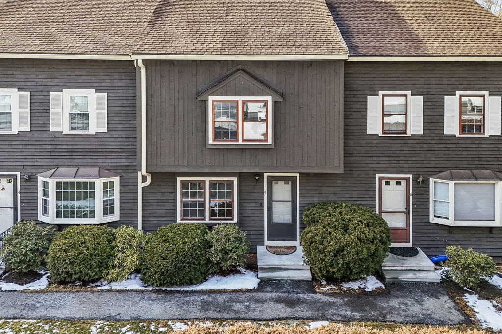 Property Photo:  5 Apple Ridge Rd. 5  MA 01754 