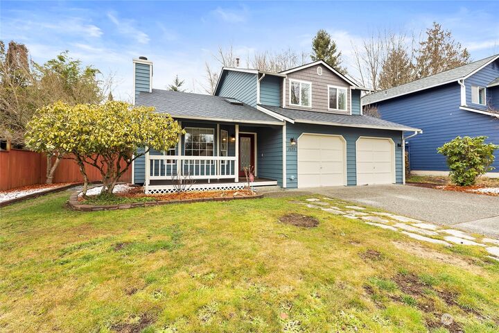 Property Photo: 2633 203rd Street SW WA 98036