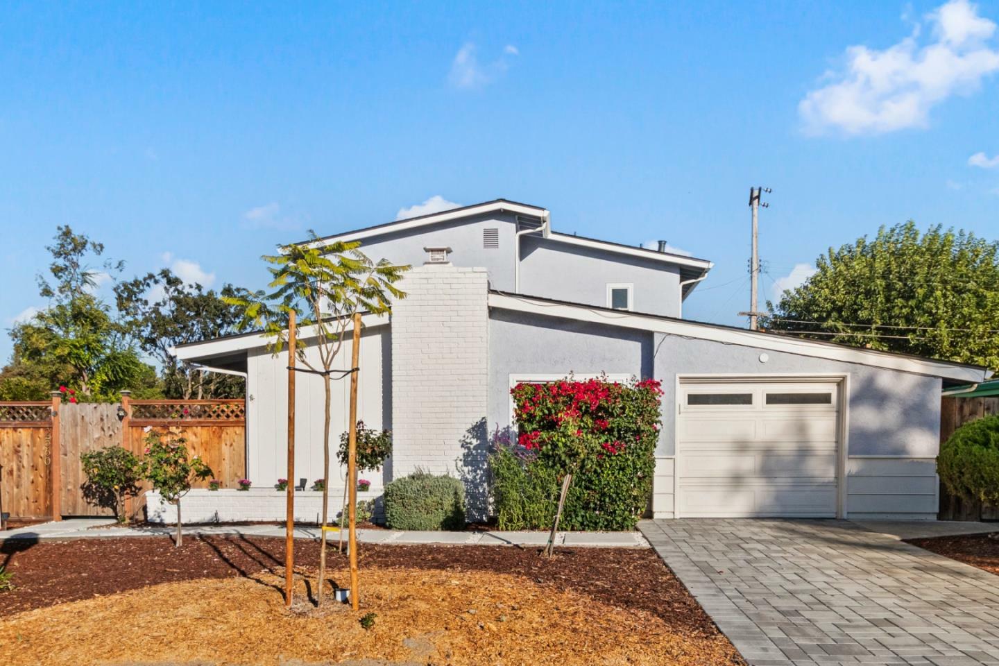 Property Photo:  2560 Warburton Avenue  CA 95051 