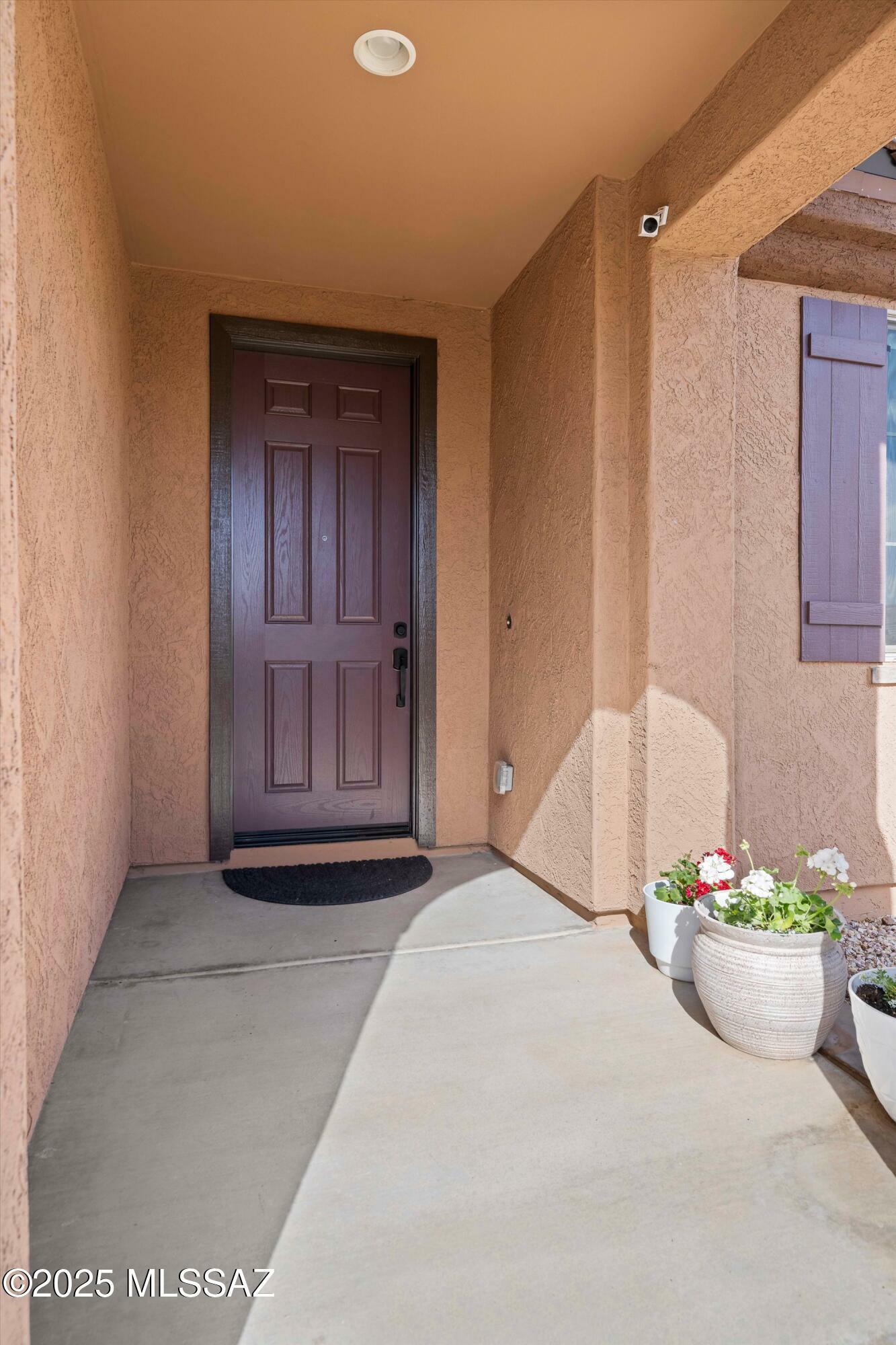 Property Photo:  8443 N Lone Ranger Road  AZ 85743 