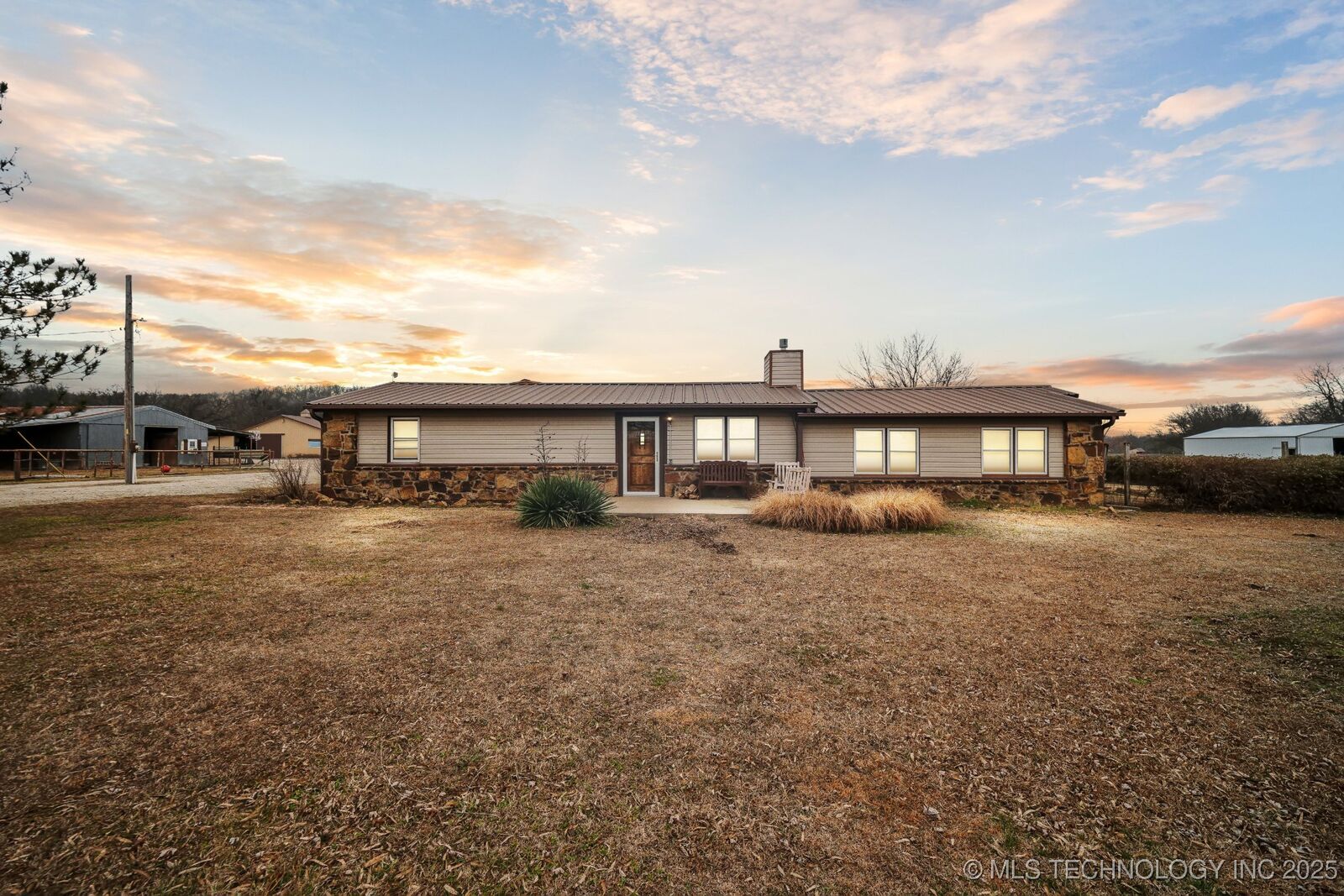 Property Photo:  4585 Carter Road  OK 74047 