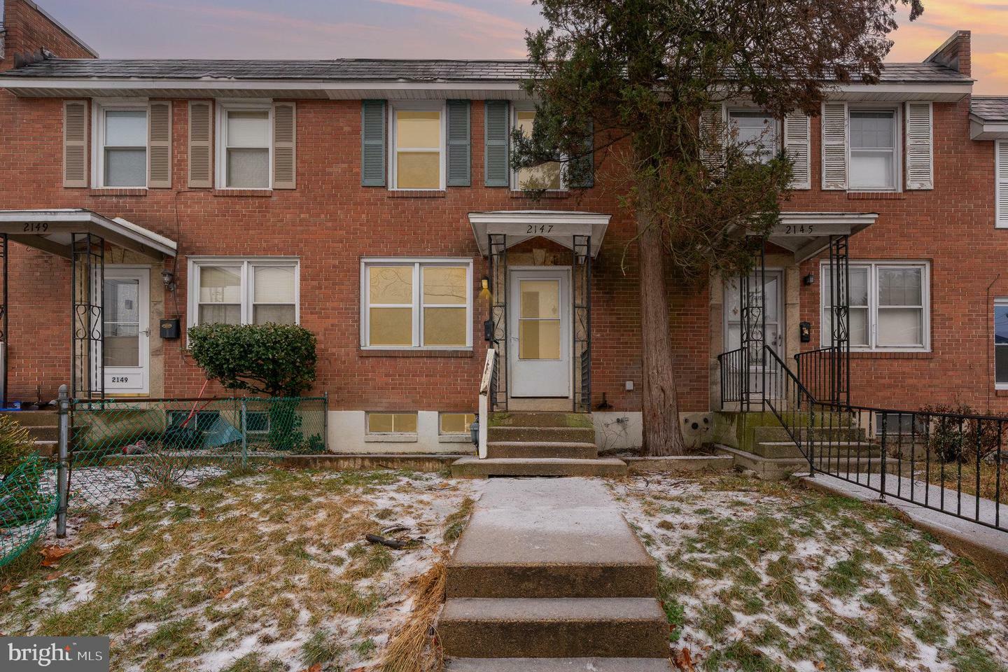 Property Photo:  2147 Kensington Street  PA 17104 