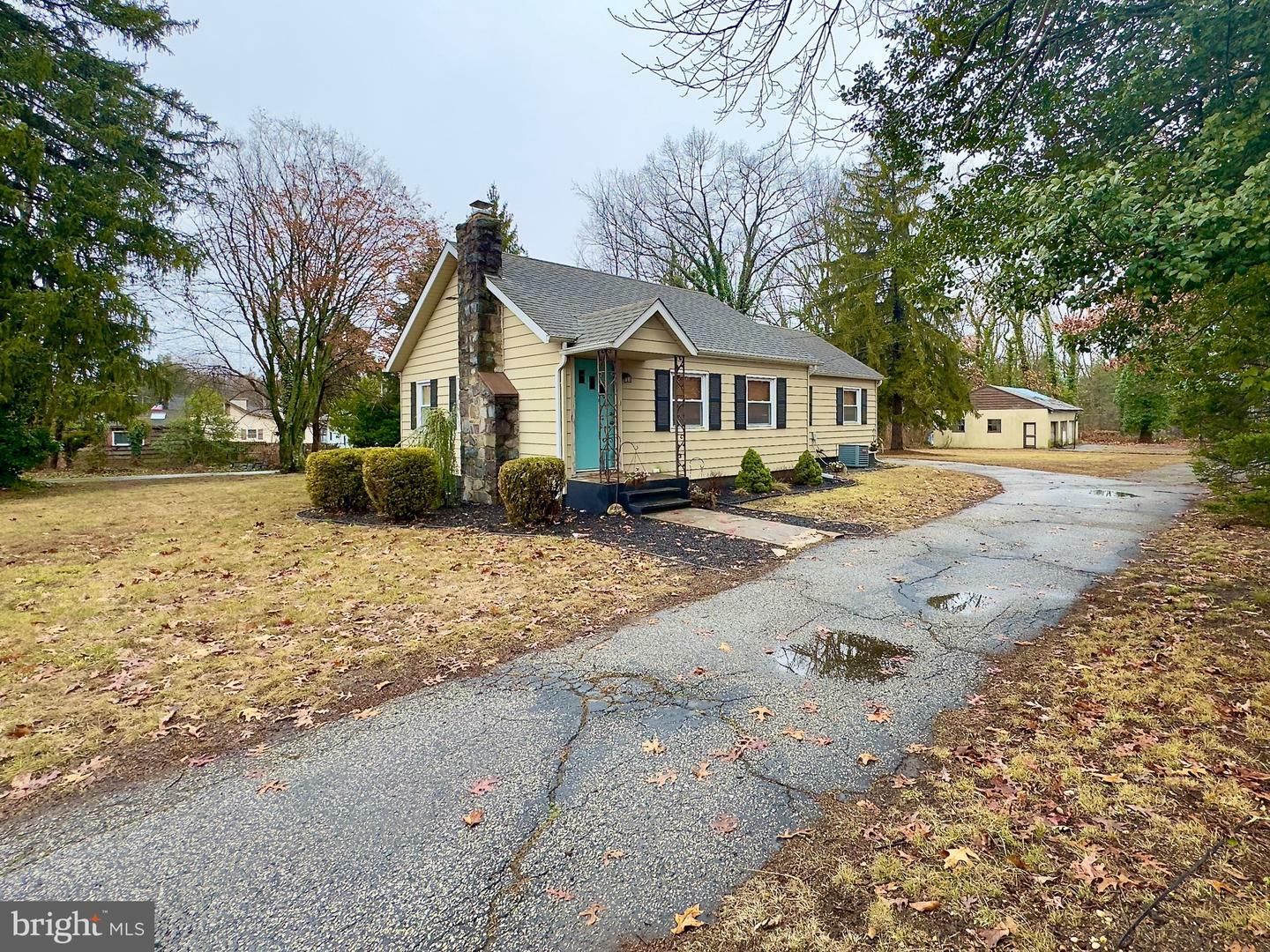 Property Photo:  104 Laurel Heights Drive  NJ 08302 