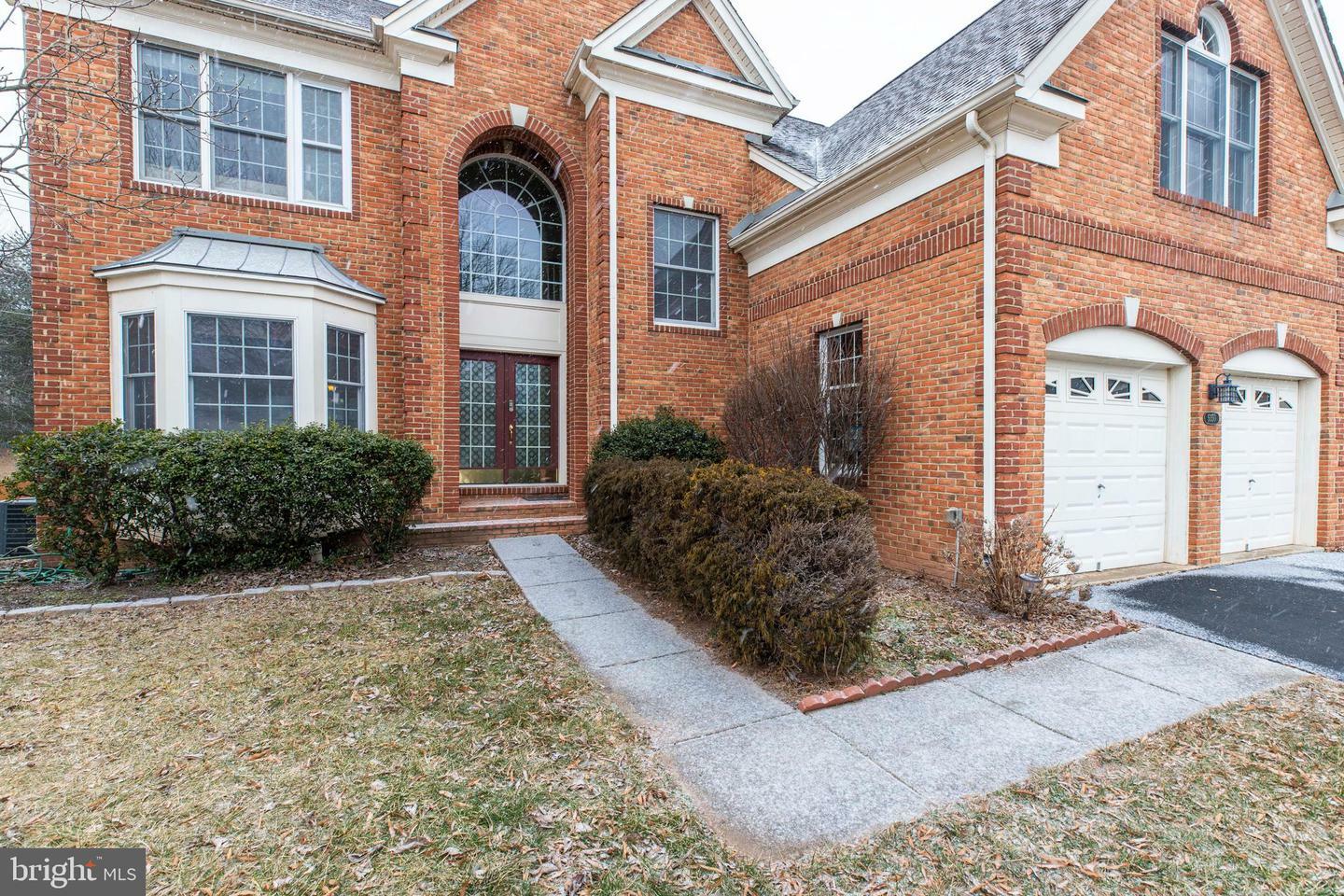 Property Photo:  5350 Yorktown Run Court  VA 20169 