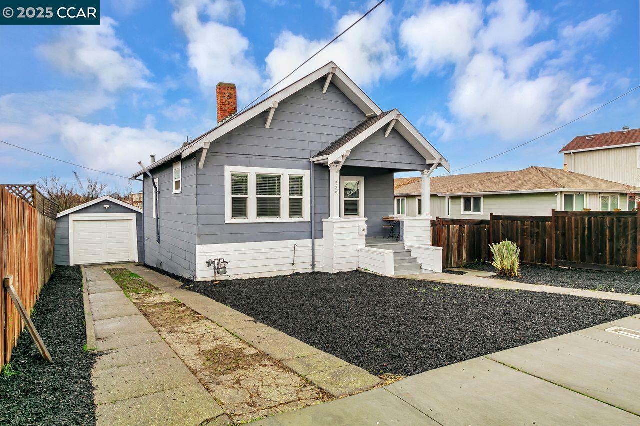 Property Photo:  539 Grant St  CA 94590 