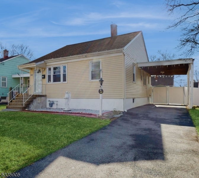 Property Photo: 552 Lorraine Ave NJ 08846