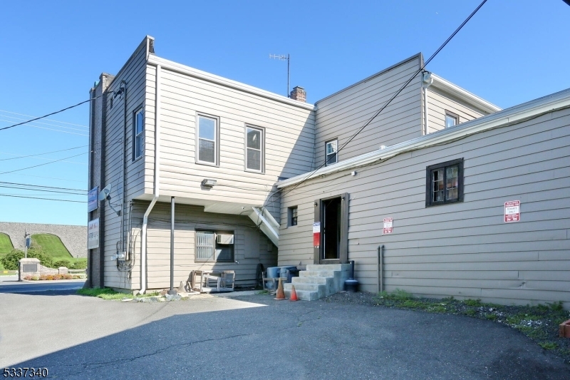 Property Photo:  744 Ringwood Ave 1  NJ 07465 