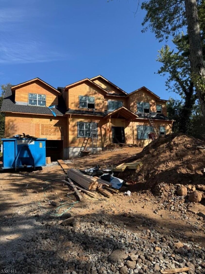 Property Photo:  19 Tilden Ct  NJ 07039 