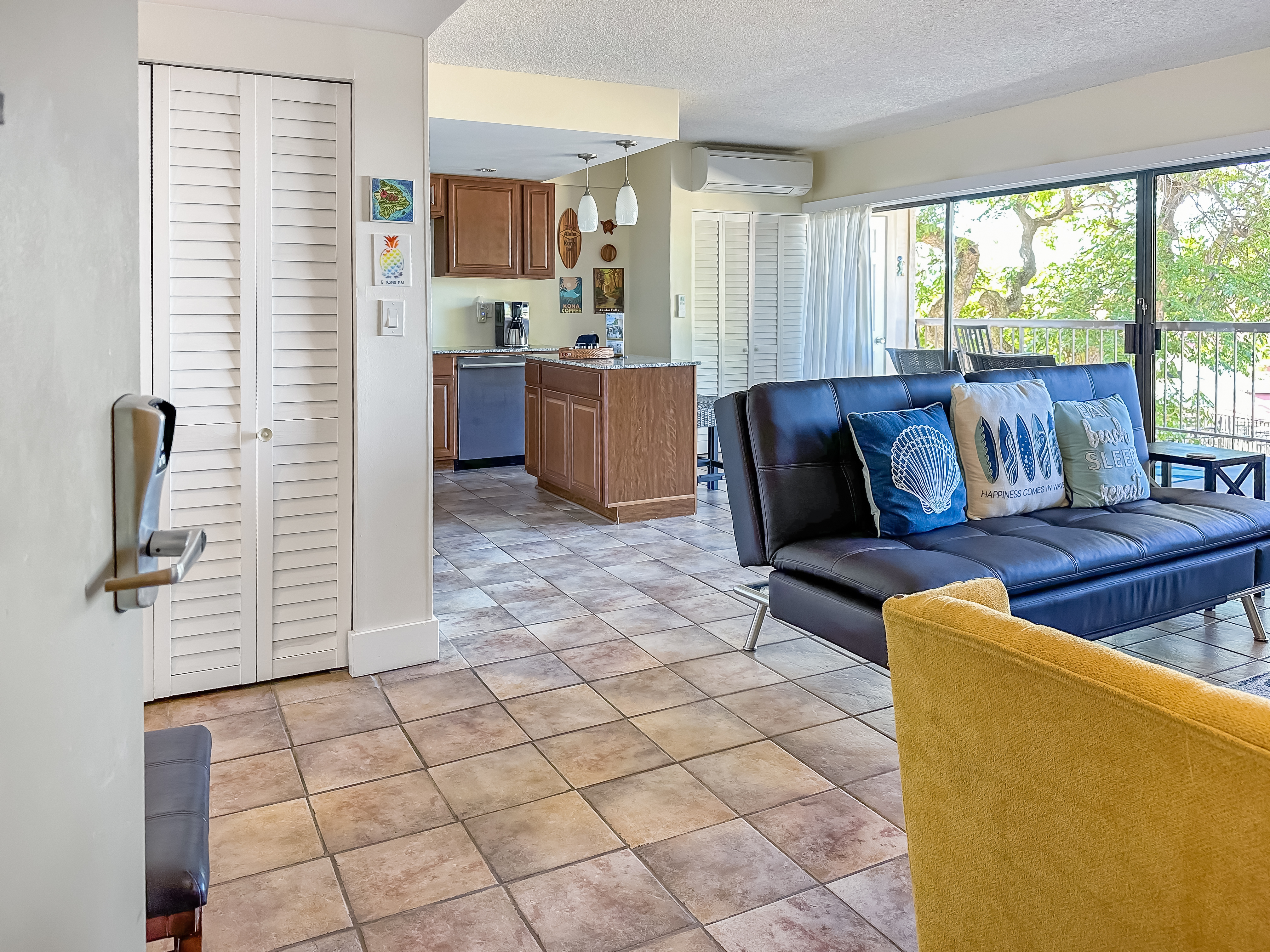 Property Photo:  75-5719 Alii Dr 201  HI 96740 