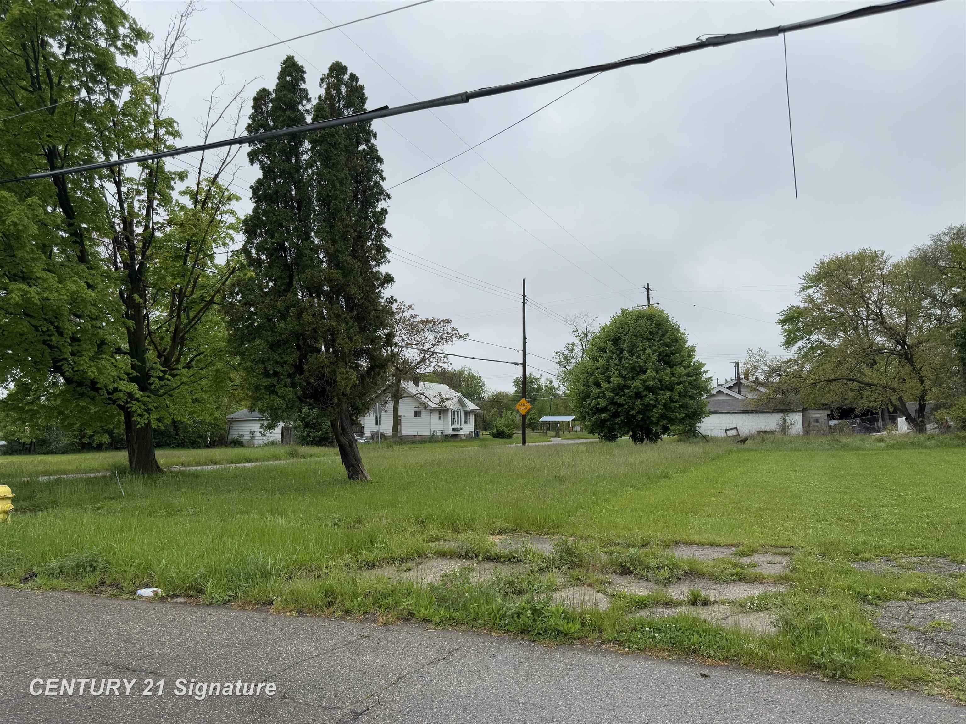Property Photo: 1501 Arlington Avenue MI 48506