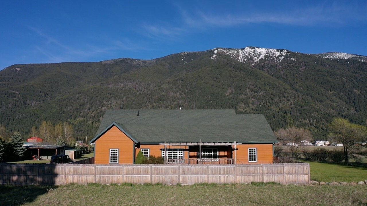 Property Photo: 926 Jensen Road MT 59912
