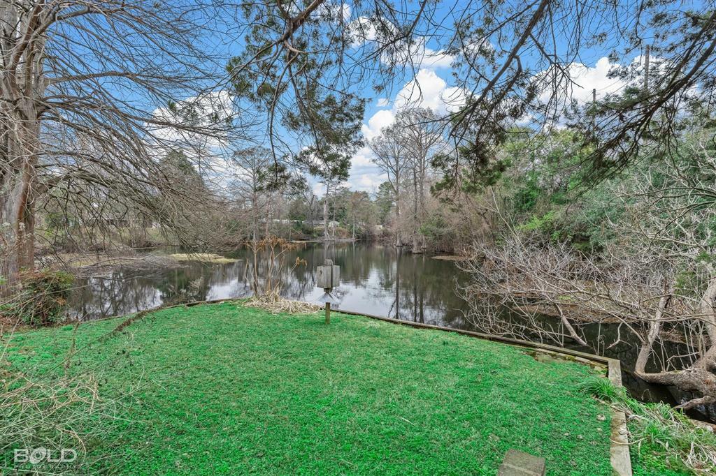 3025 W Cavett Drive  Shreveport LA 71104 photo