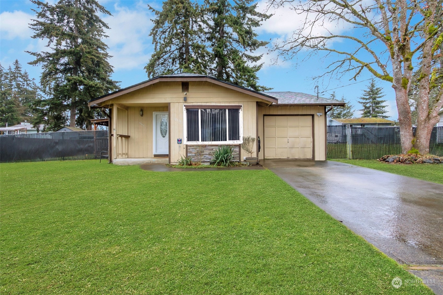 Property Photo:  17311  8th Avenue Ct E  WA 98387 