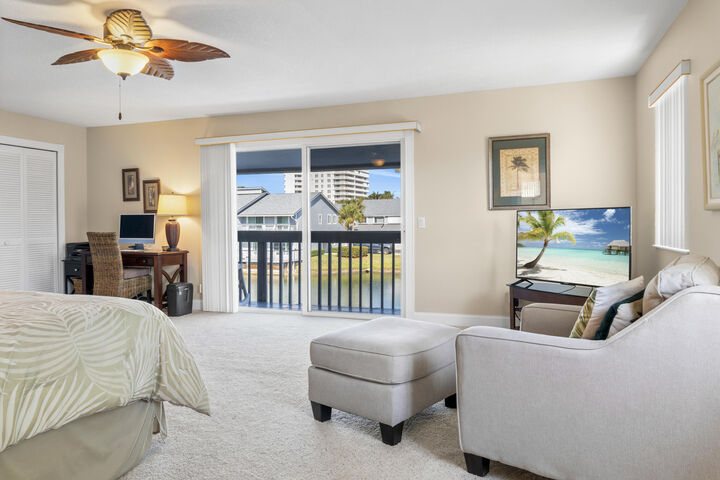 Property Photo:  4949 N Highway A1a 196  FL 34949 