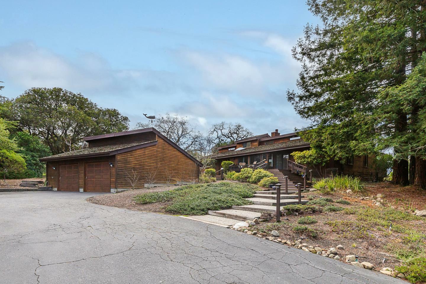 Property Photo:  6 Arastradero Road  CA 94028 