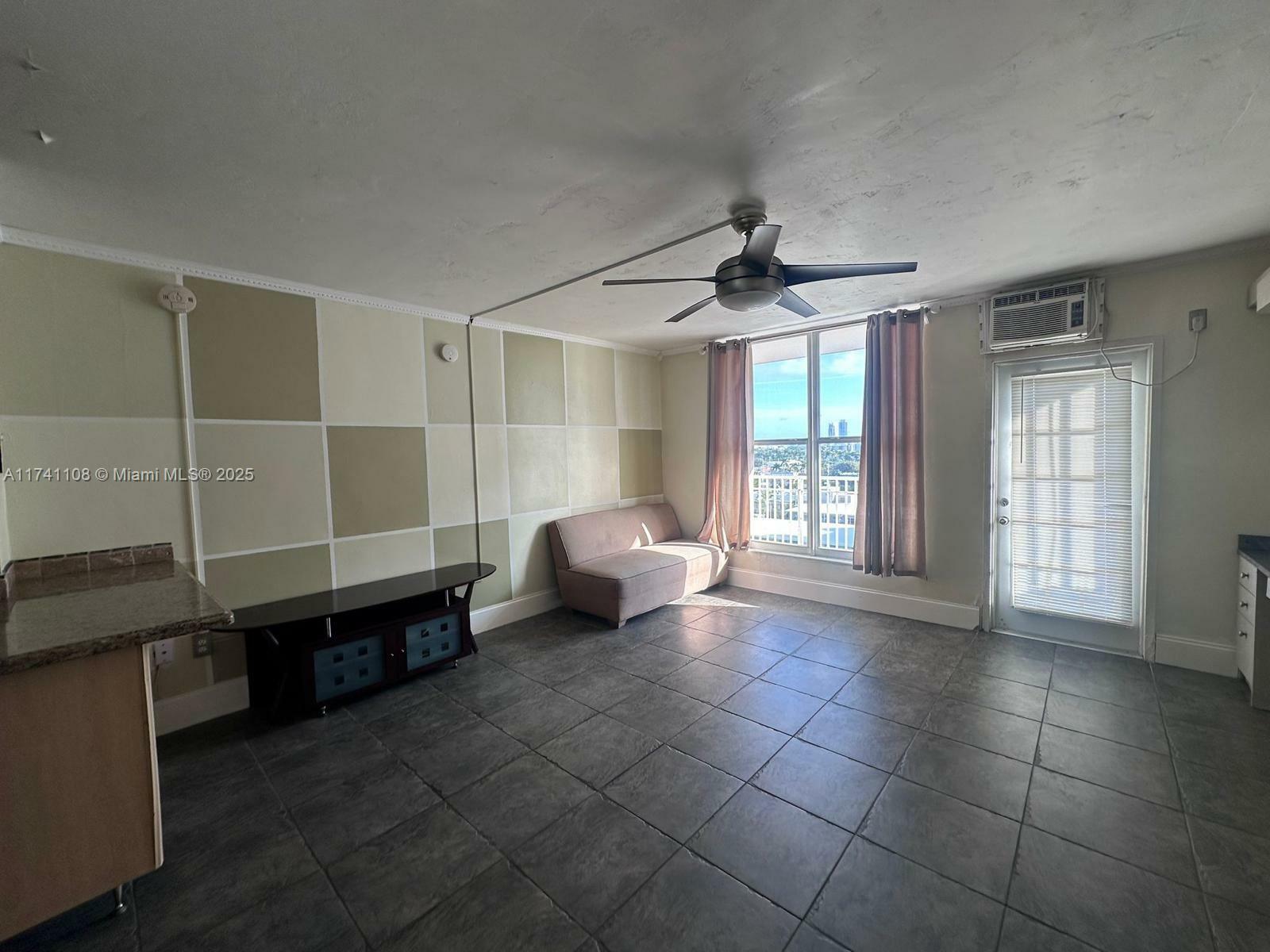 Property Photo:  1300 Lincoln Rd F1006  FL 33139 